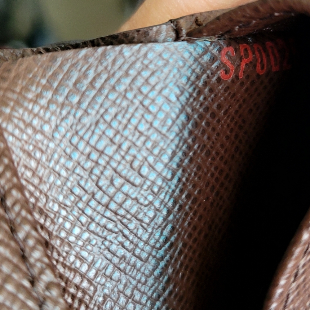Louis Vuitton Brown Checkered Compact Wallet - Picture 9 of 9